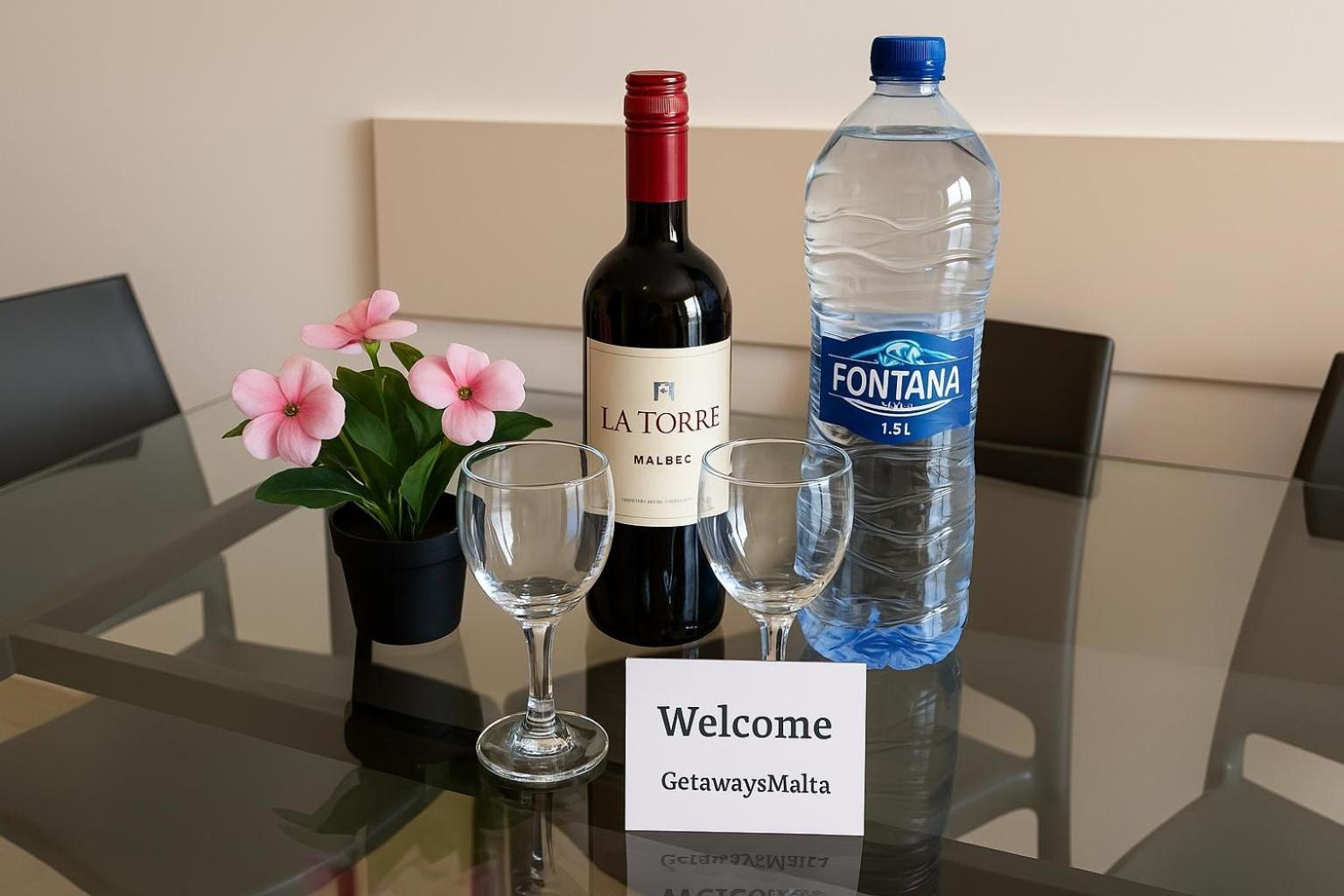 Sea Bliss Apartments With Terrace Just Off Seafront In St Paul'S Bay - By Getawaysmalta San Pawl il-Baħar Eksteriør bilde